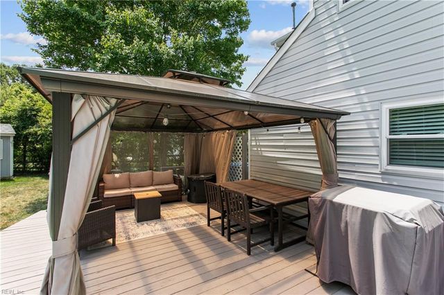 3197 Nansemond LOOP, Virginia Beach, VA 23456