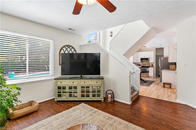 3197 Nansemond LOOP, Virginia Beach, VA 23456