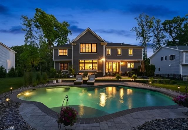 107 Longview Ave, Chatham Twp., NJ 07928