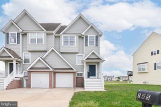 185 W SHELDRAKE CIR, Dover, DE 19904