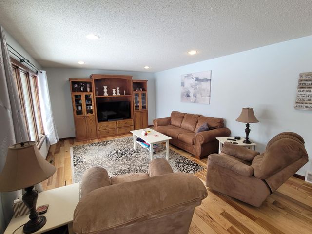 7607 University Drive S, Fargo, ND 58104