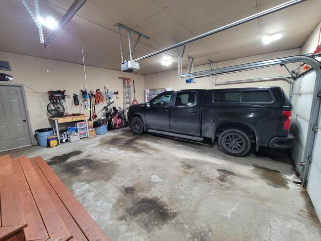 7607 University Drive S, Fargo, ND 58104