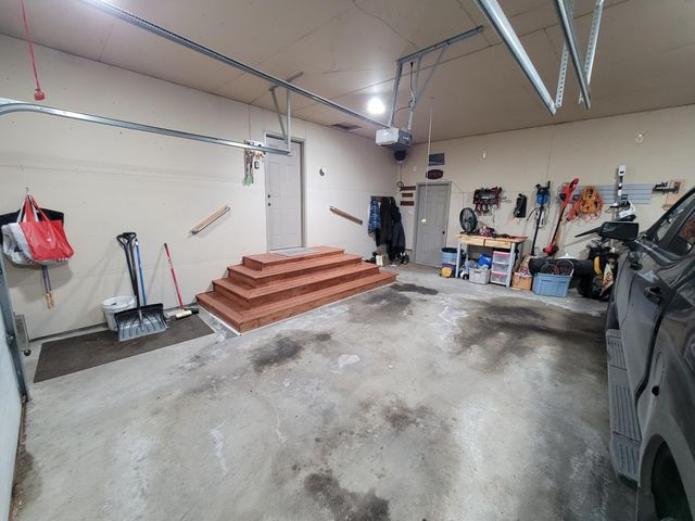 7607 University Drive S, Fargo, ND 58104