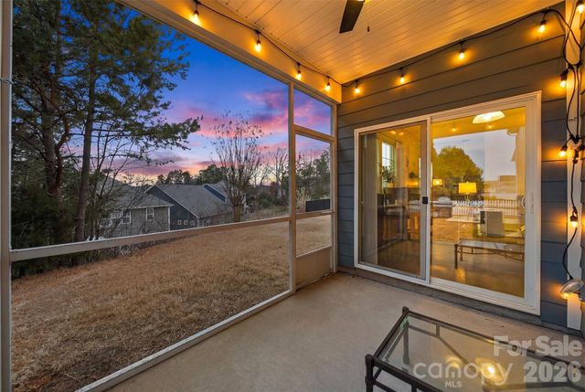 128 W Morehouse Avenue, Mooresville, NC 28117