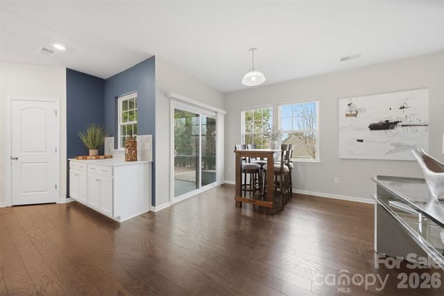 128 W Morehouse Avenue, Mooresville, NC 28117