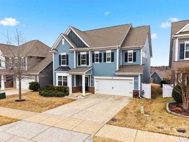 128 W Morehouse Avenue, Mooresville, NC 28117
