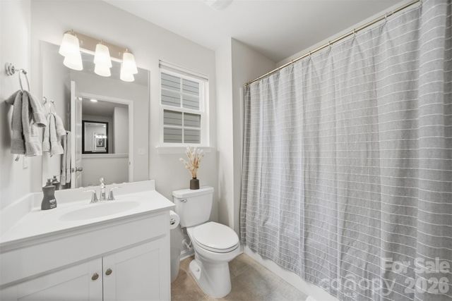 128 W Morehouse Avenue, Mooresville, NC 28117