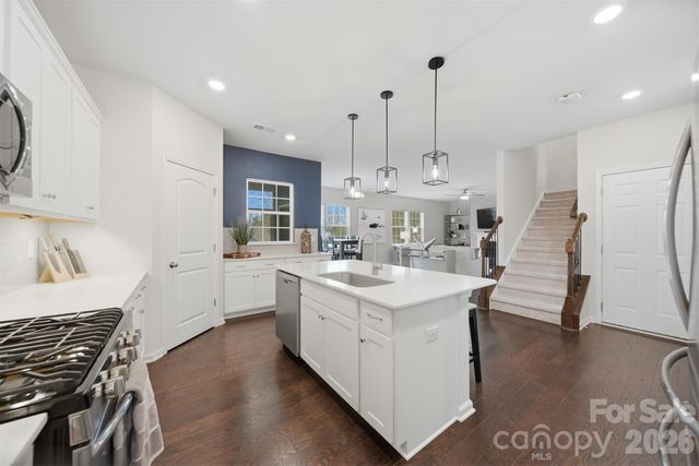 128 W Morehouse Avenue, Mooresville, NC 28117