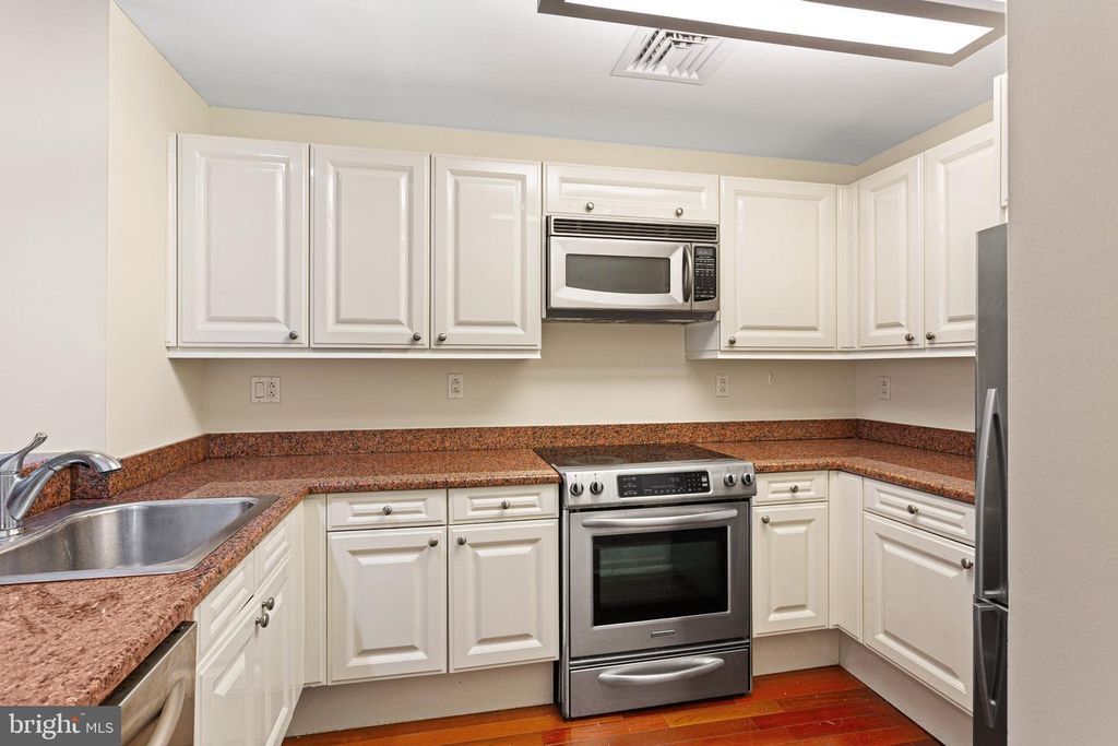 1500 CHESTNUT ST #13E, PHILADELPHIA, PA 19102 — photo 3