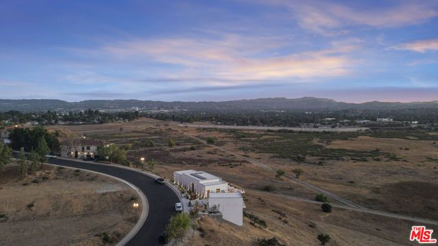 22570 S Summit Ridge Circle, Chatsworth (los Angeles), CA 91311