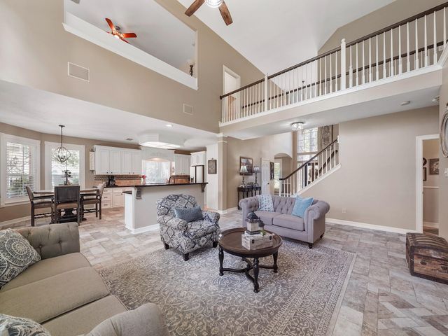 13815 Lakewood Crossing Boulevard, Houston, TX 77070