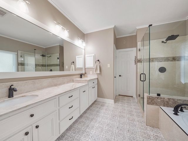 13815 Lakewood Crossing Boulevard, Houston, TX 77070