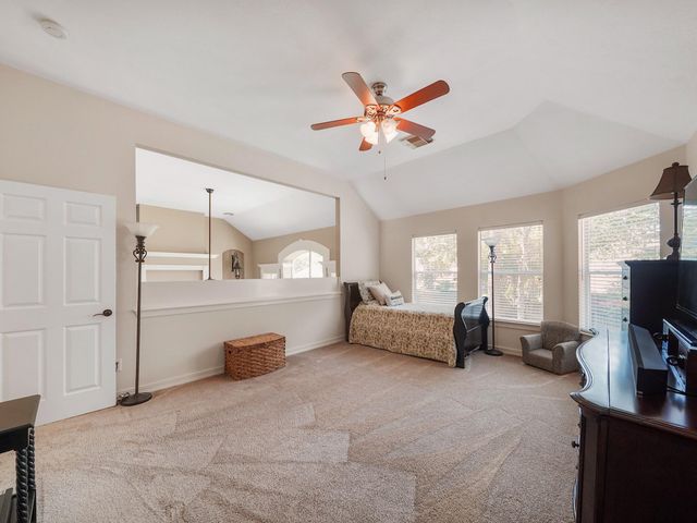 13815 Lakewood Crossing Boulevard, Houston, TX 77070