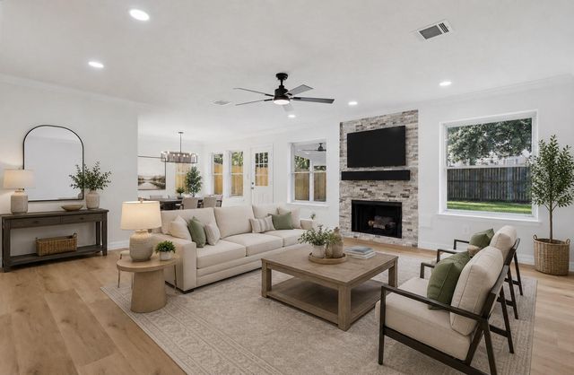 4823 Meadowglen Drive, Pearland, TX 77584