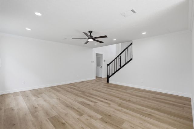 4823 Meadowglen Drive, Pearland, TX 77584