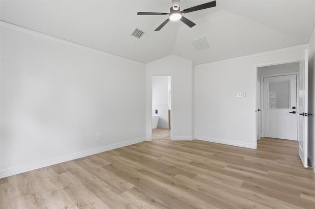 4823 Meadowglen Drive, Pearland, TX 77584