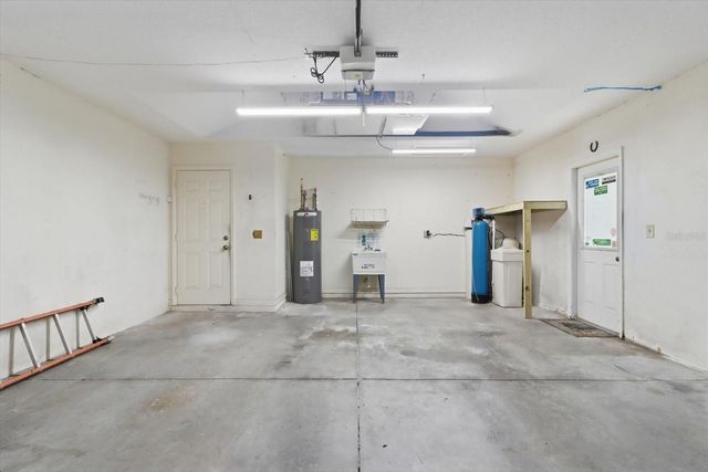 7410 W NEWCASTLE COURT, Dunnellon, FL 34433