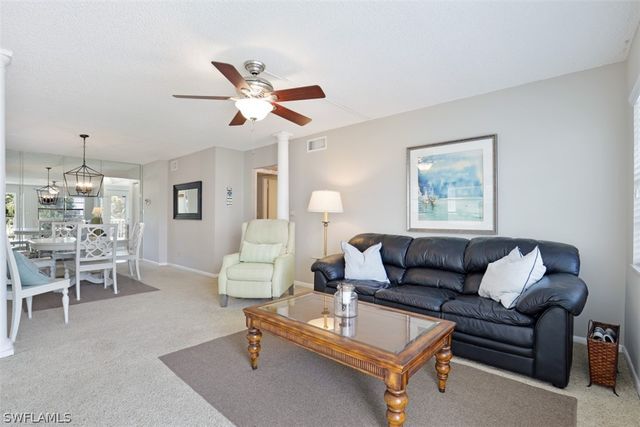 1100 8th AVE S 209C, Naples, FL 34102