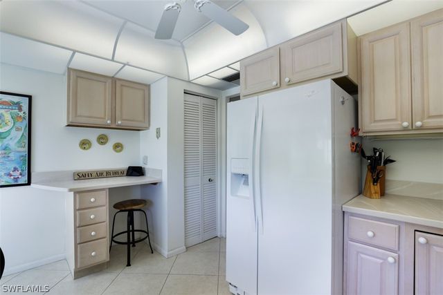 1100 8th AVE S 209C, Naples, FL 34102