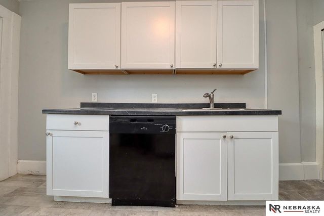 2100 F Street, Lincoln, NE 68510