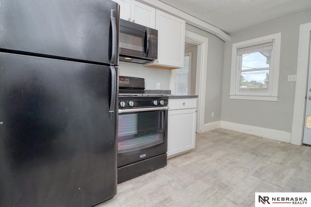 2100 F Street, Lincoln, NE 68510