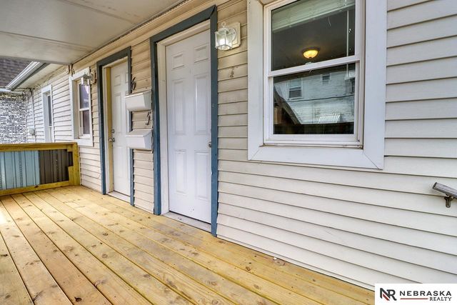 2100 F Street, Lincoln, NE 68510