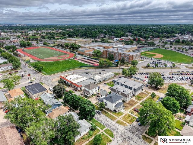2100 F Street, Lincoln, NE 68510