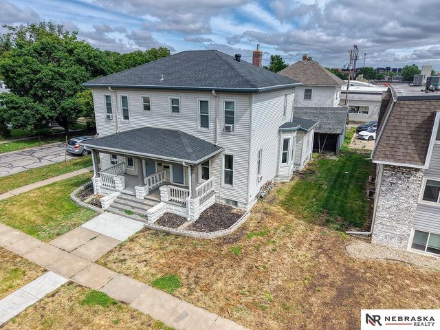 2100 F Street, Lincoln, NE 68510