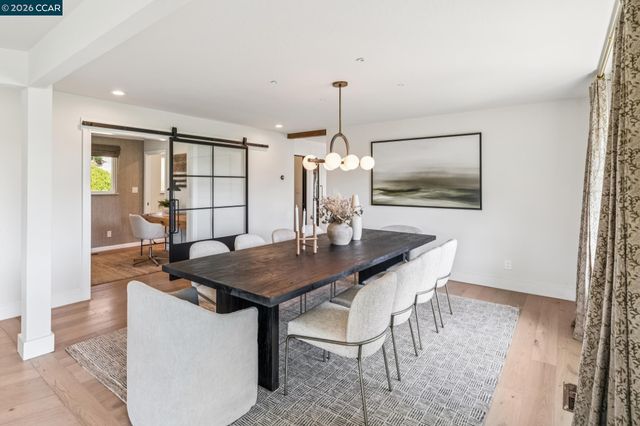 3175 Surmont Dr, Lafayette, CA 94549