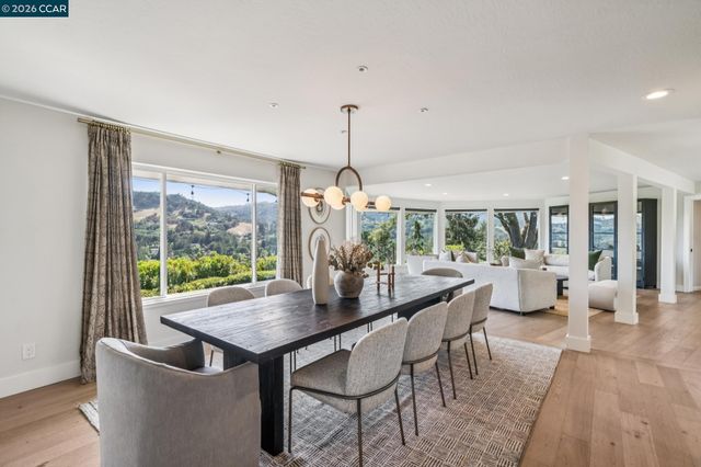 3175 Surmont Dr, Lafayette, CA 94549