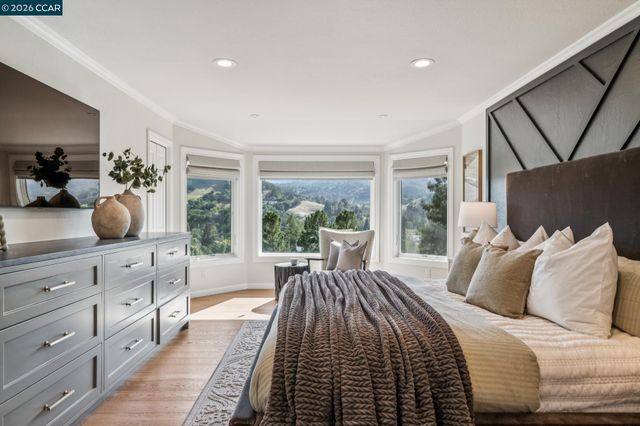 3175 Surmont Dr, Lafayette, CA 94549