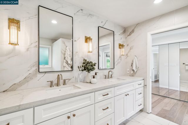 3175 Surmont Dr, Lafayette, CA 94549