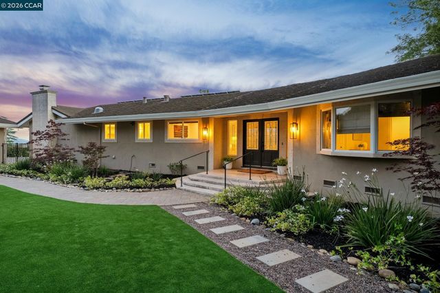 3175 Surmont Dr, Lafayette, CA 94549