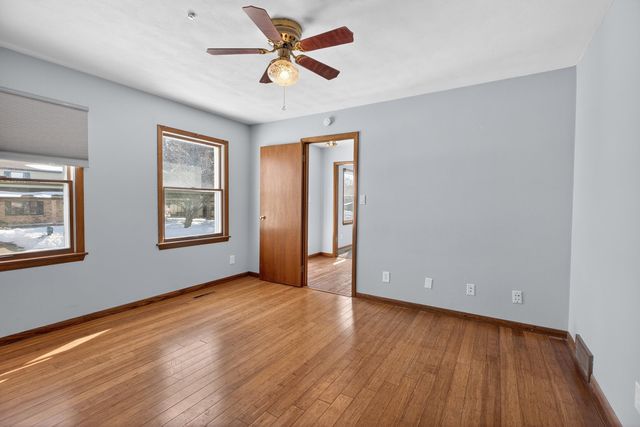 1505 Knoll Ridge Drive, Waverly, IA 50677