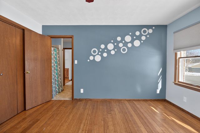 1505 Knoll Ridge Drive, Waverly, IA 50677