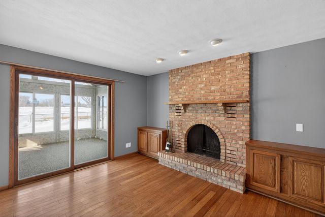 1505 Knoll Ridge Drive, Waverly, IA 50677