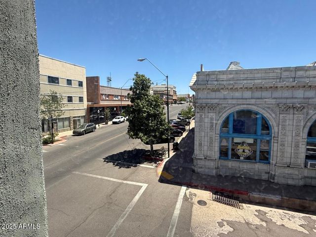 300 N BROAD Street, Globe, AZ 85501