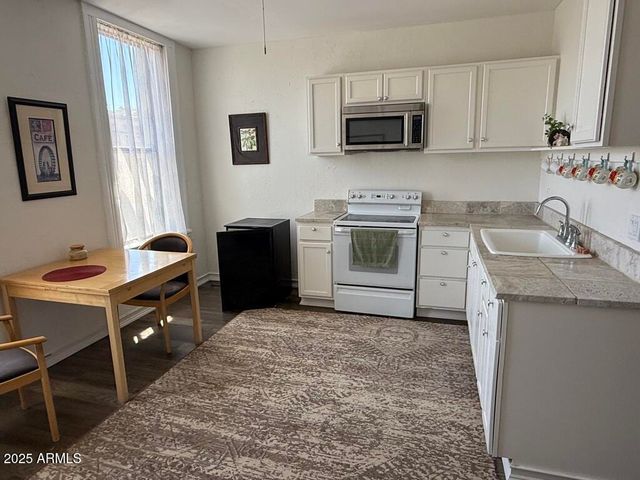 300 N BROAD Street, Globe, AZ 85501