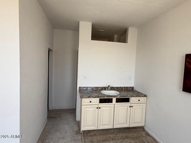 300 N BROAD Street, Globe, AZ 85501