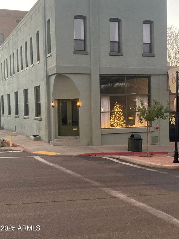 300 N BROAD Street, Globe, AZ 85501