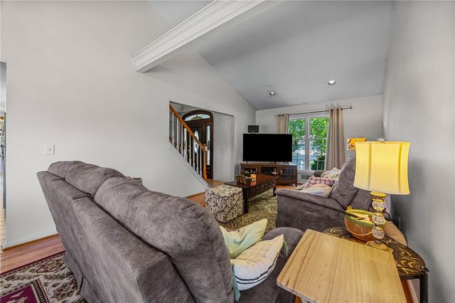 1052 Hard Rock Road, Webster, NY 14580