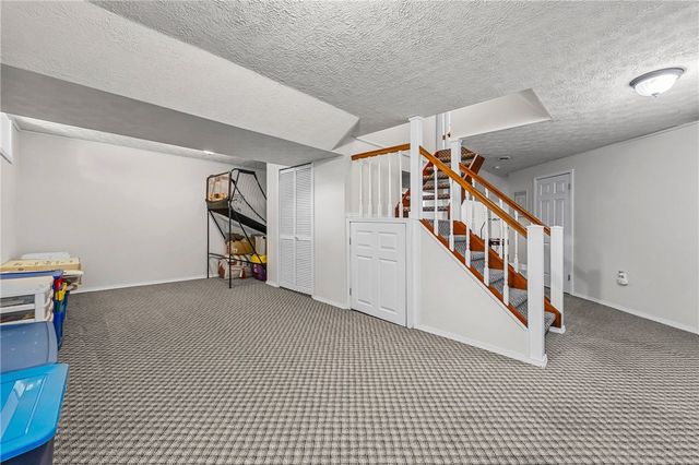 1052 Hard Rock Road, Webster, NY 14580