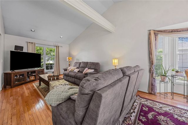 1052 Hard Rock Road, Webster, NY 14580