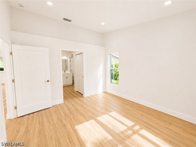 8204 Ibis Cove CIR B212, Naples, FL 34119
