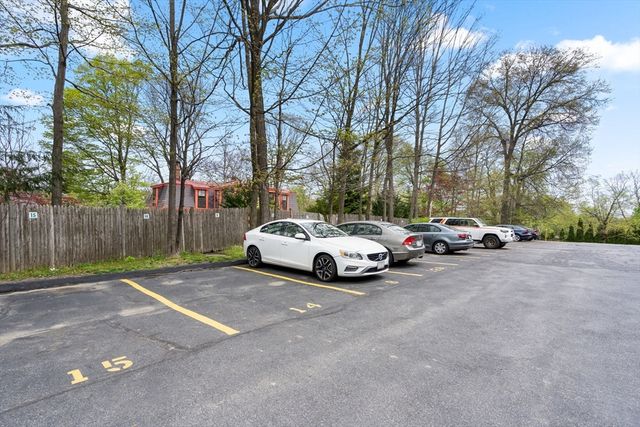61 Fairmount St 14, Marlborough, MA 01752