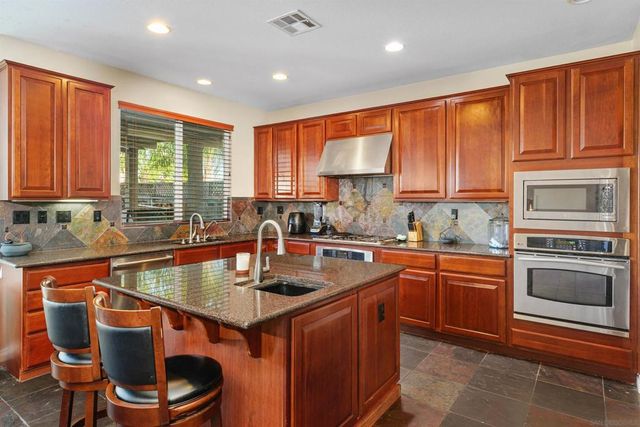 24248 Golden Mist Dr, Murrieta, CA 92562