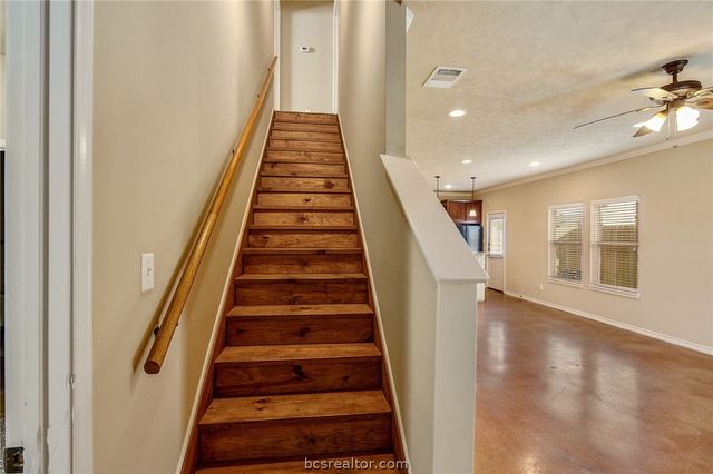3370 Keefer Loop, College Station, TX 77845