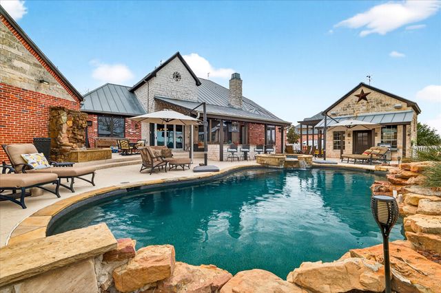 264 Equestrian Drive, Rockwall, TX 75032