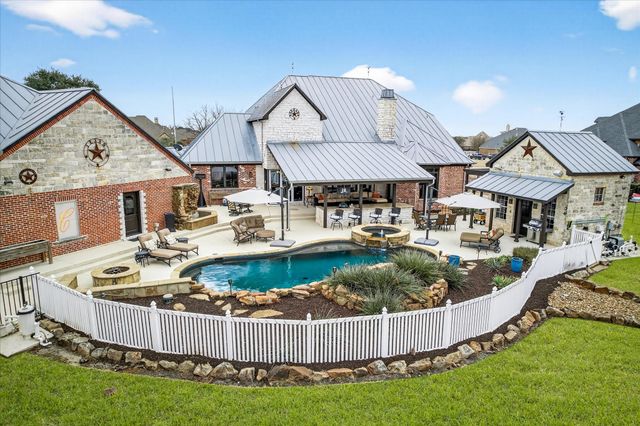 264 Equestrian Drive, Rockwall, TX 75032