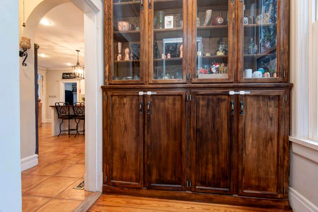 1435 East Walnut Street, Springfield, MO 65802